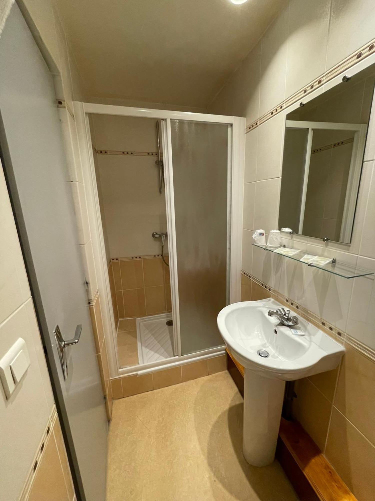 Hotel Vidal Ceret Luaran gambar